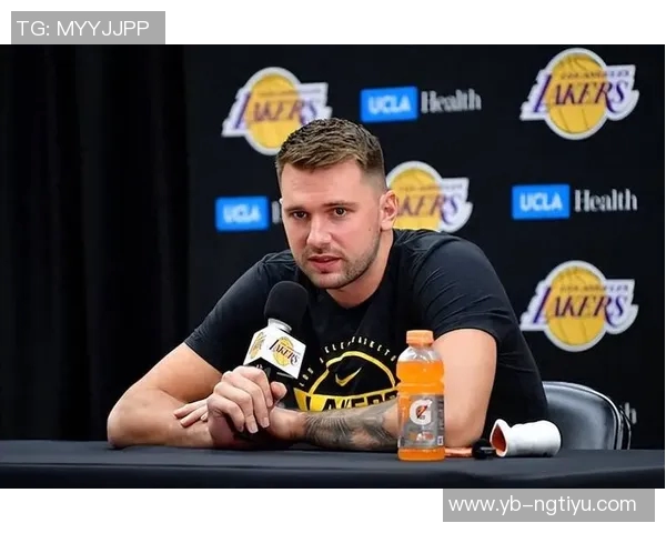 雷迪克谈东契奇归队时间尚未确定因孩子出生暂时离队影响球队安排 雷迪克谈东契奇归队时间尚未确定因孩子出生暂时离队影响球队安排