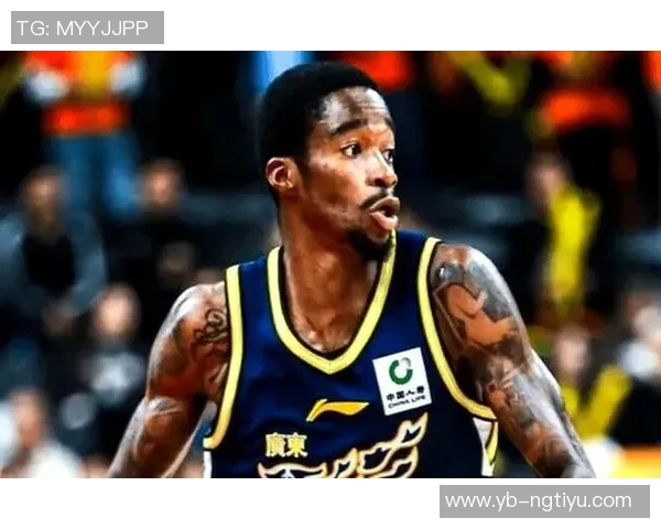 奎因全能表现助力球队15投7中斩获21分11篮板3助攻1抢断1盖帽三分球命中率高效